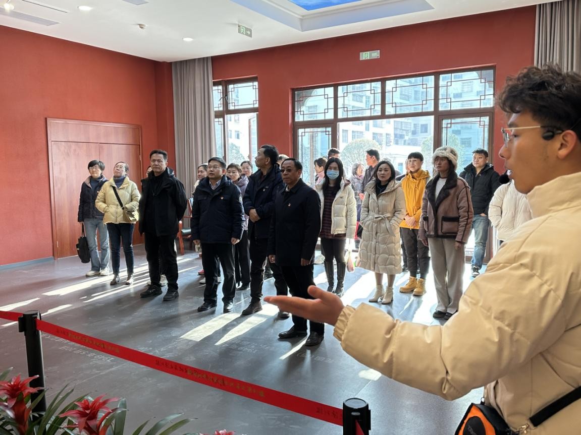 【党纪学习教育 - 学习动态】 传承红色精神，服务基层群众 — 雷竞技官方入口
特色党日活动走进孝昌